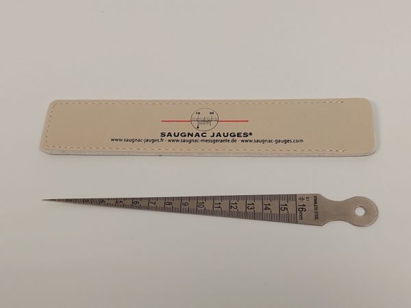 Jauge triangulaire et pochette