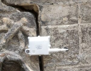 Fissure sur monument -suivi avec R1