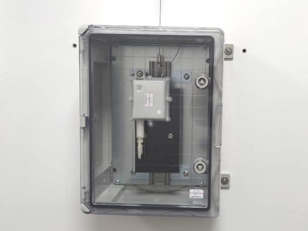 Extensomètre connecté dans boitier